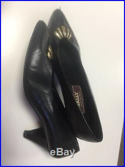 Vintage Womens shoes and boots wholesale bulk 30+ joblot winter & summer