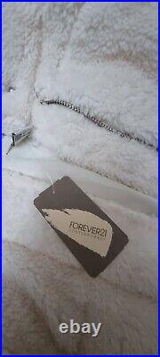Wholesale joblot clothes new with tags. 50 items brand Forever 21 mix unisex